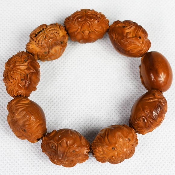 Powerful Artist Hand Carved 9 Tiger Men's Bracelet - Picture 8 of 8